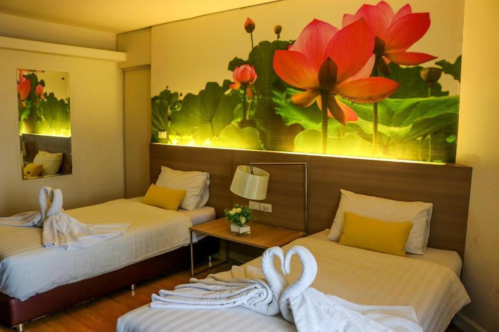 Dluxx Thammasat Hotel Pathumthani Kültér fotó
