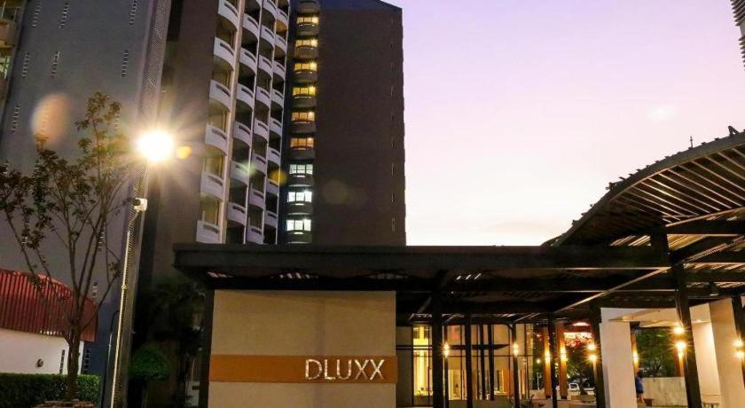 Dluxx Thammasat Hotel Pathumthani Kültér fotó
